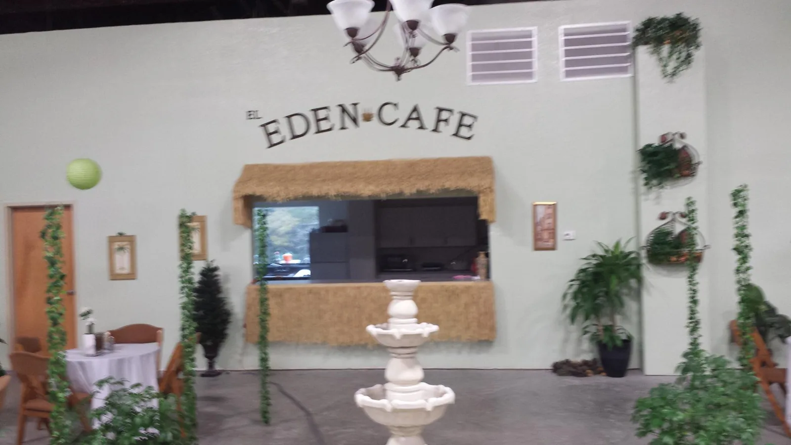 El Edén Café